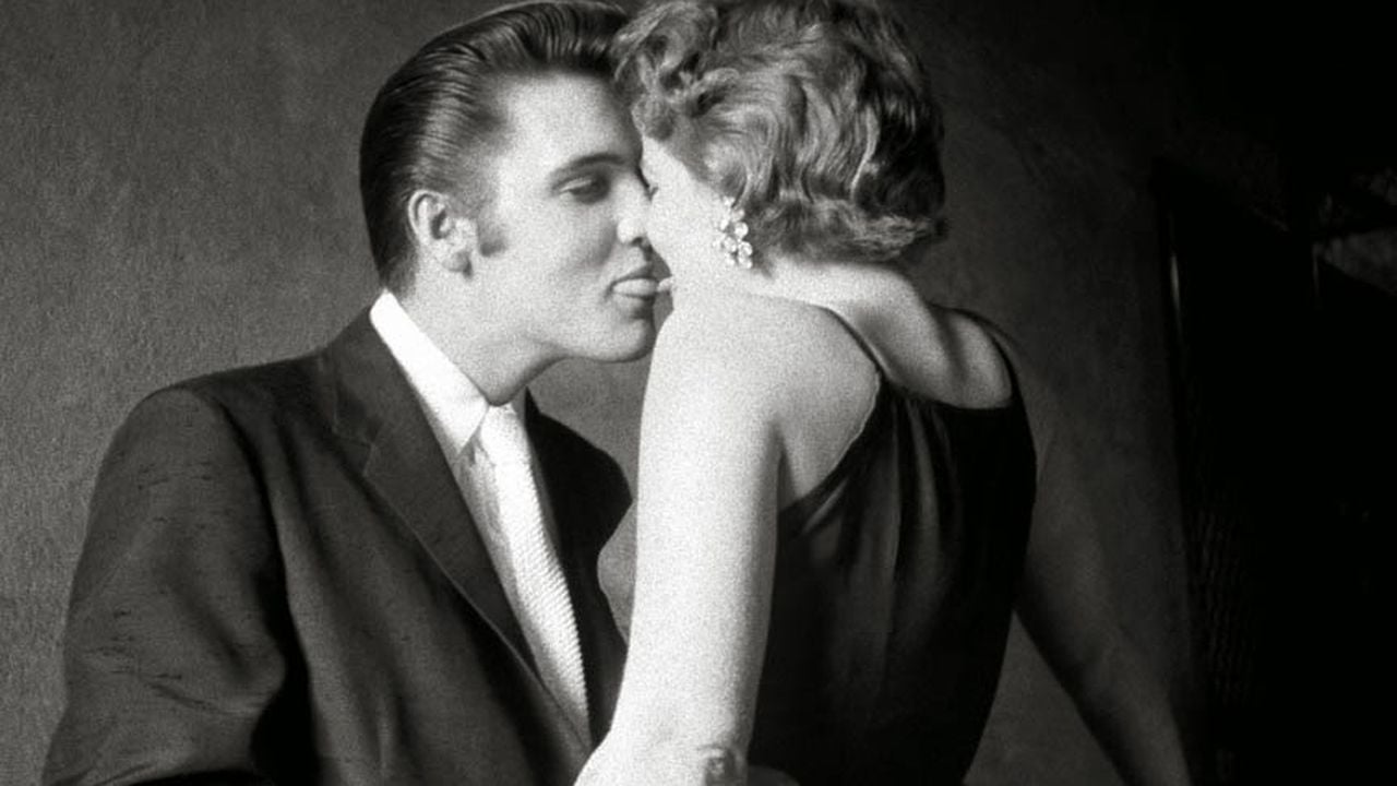 How Photographer Alfred Wertheimer Captured Elvis Presley's Kiss