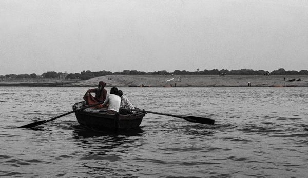 Ganga boat riding thumbnail