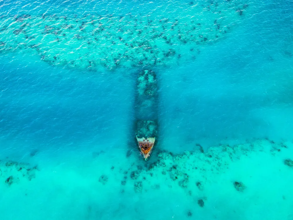 Bermuda shipwreck.jpg