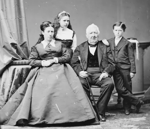 Julia Grant with daughter Nellie, father Frederick Dent, and son Jesse.