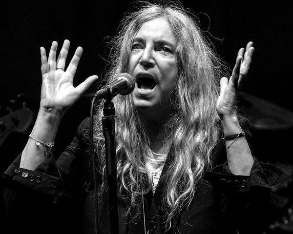 Rock Icon Patti Smith Performs in Concert thumbnail