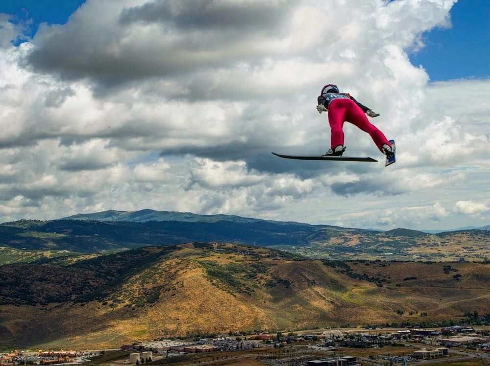 The V flying position is important to increase distance. (Image: Ben Pieper Photography)