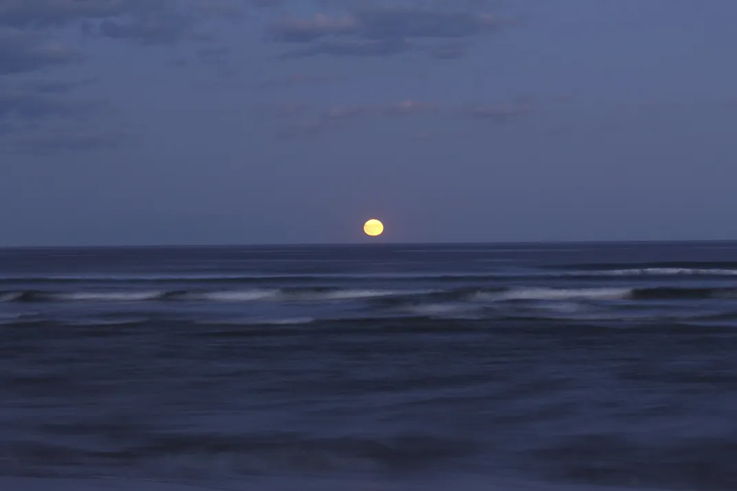 Full Moon Rising Over Atlantic Ocean | Smithsonian Photo Contest | Smithsonian Magazine