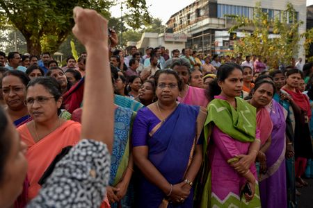 A segment of the 3 million-strong "women's wall" that gathered in the southern Indian state of Kerala on January 1, 2019.