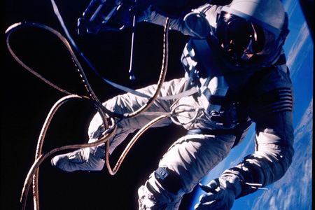 The first US spacewalk had astronaut Edward White use a compressed gas "zip gun" for maneuvers 