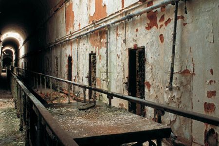 Meals were delivered to the inmates and they ate in their cells.  Food carts ran on tracks along the catwalks in the two story cellblocks.