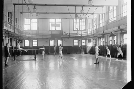A YMCA gym in 1910.