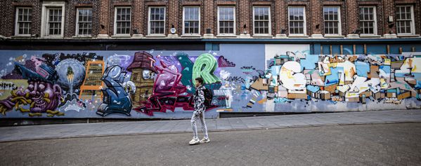 Pass by the graffiti wall thumbnail