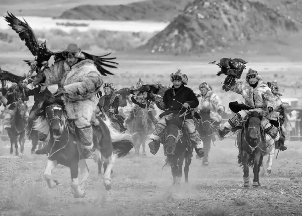 Eagle Hunters on Horseback Set to Inaugurate the Eagle Hunter Festival With a Majestic Gallop thumbnail
