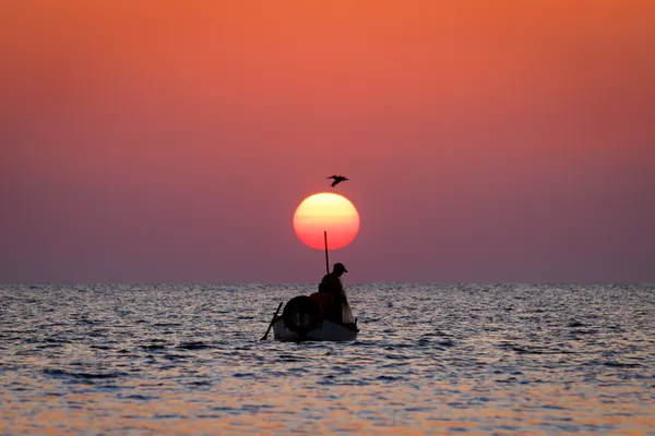 Man and Sea thumbnail