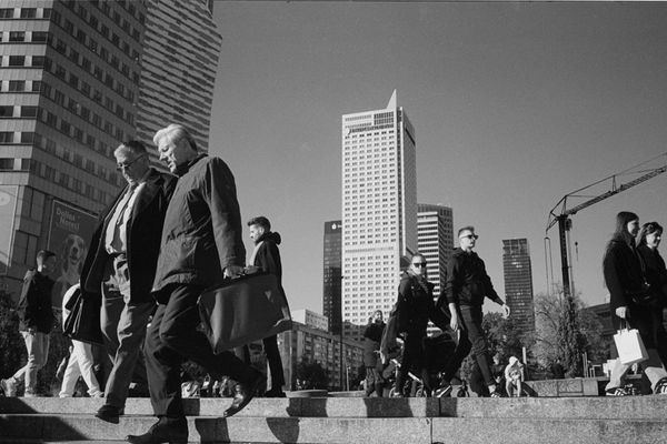 Crowd in downtown Warsaw thumbnail