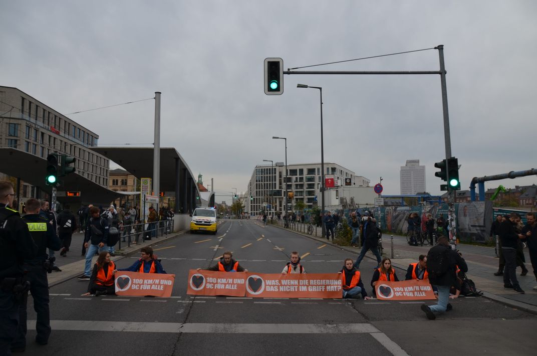 Road blockade