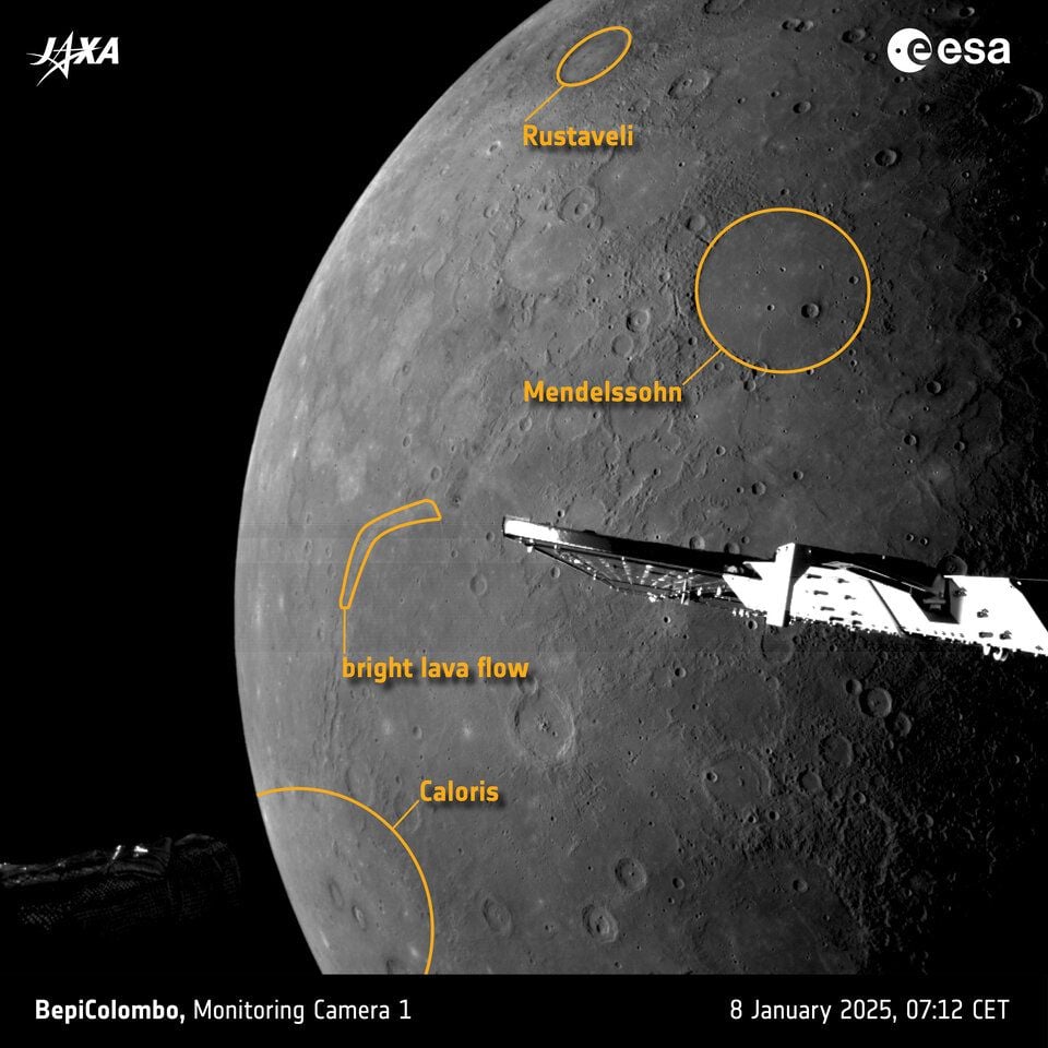 Mercury image showcasing Mendelssohn crater