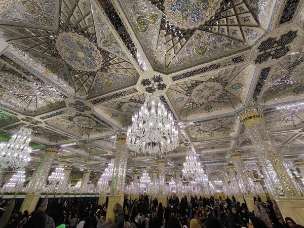 Light and mirror thumbnail