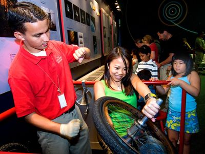 The "How Things Work" gallery is full of hands-on demonstrations on the principles of flight. 
