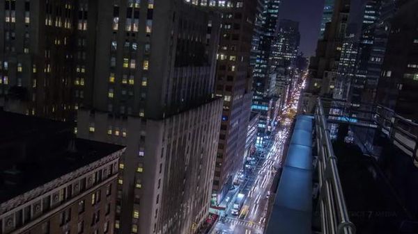 Preview thumbnail for Stunning Timelapse of Bustling Midtown Manhattan
