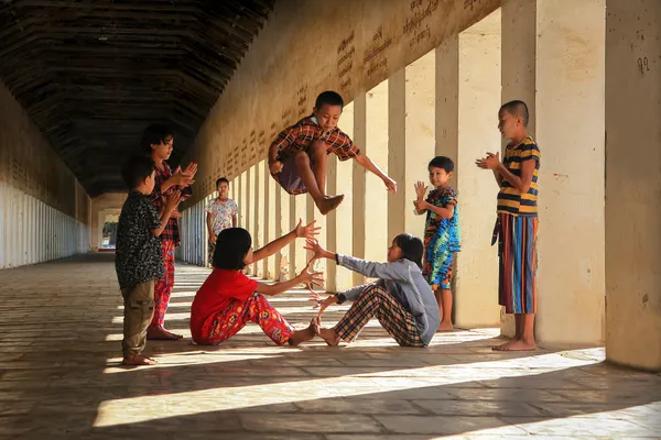 Jumping Game thumbnail