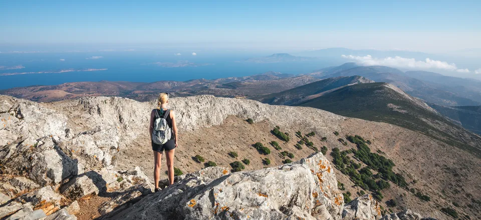  Hiking amid the interior landscapes of Naxos 