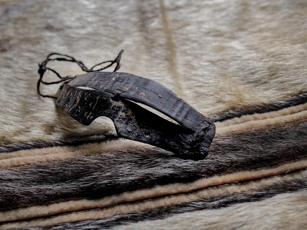 Inupiaq goggles carved from baleen - Primary image