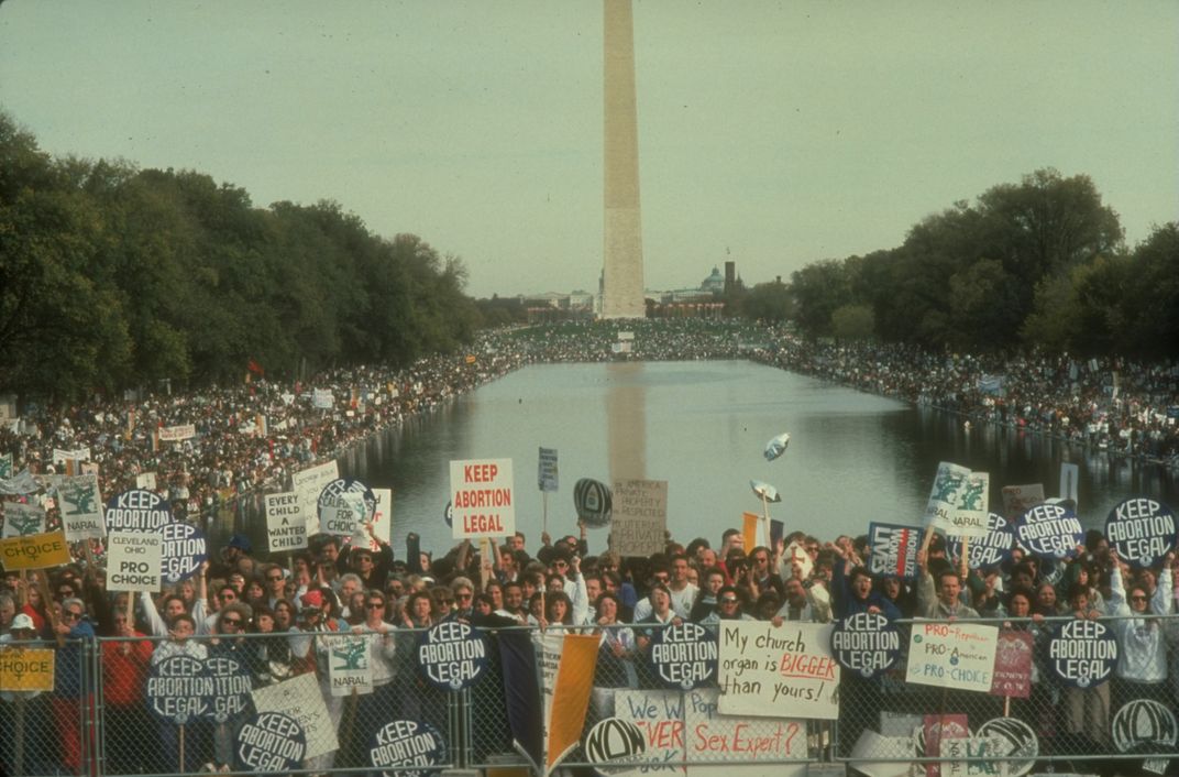 Protesters at a Pro-Choice rally at the Washington Monument and Lincoln Memorial in 1989