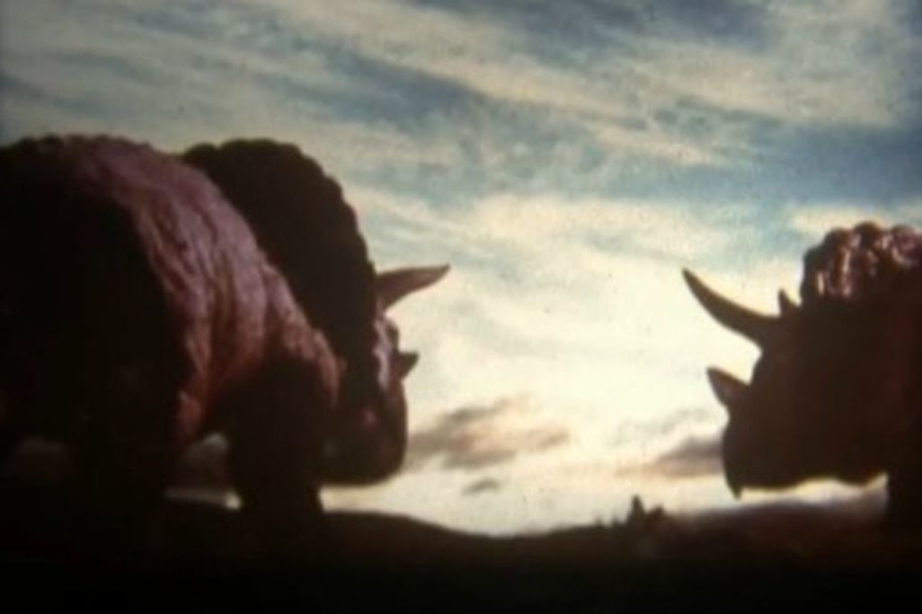 20110928112008dinosaurs-terrible-film.jpg