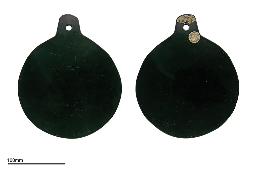 Obsidian spirit mirror used by John Dee