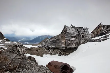"Jumbo Bunkhouse"