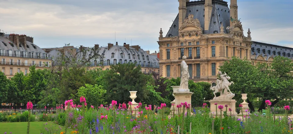  The Tuileries Gardens, near the Louvre Museum 