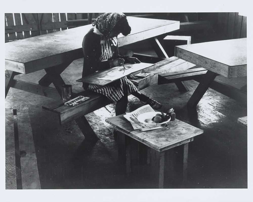 Photograph of a still life class by Dorothea Lange