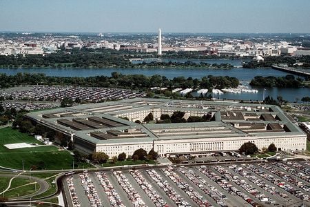 Construction on the Pentagon was completed in January 1943. With about 6.4 million square feet, it is still today the world’s largest low-rise office building.
