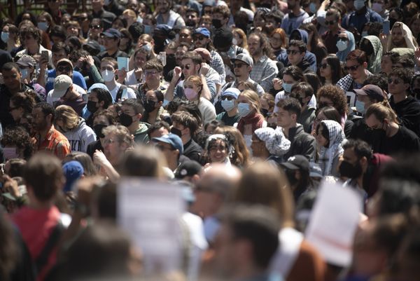 NYPD Clears Columbia University of Pro-Palestinian Protesters thumbnail