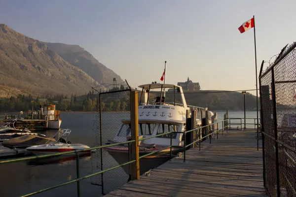 Morning in Waterton thumbnail