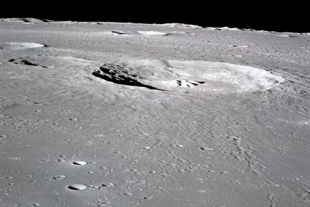 The Bullialdhus Crater. It looks little, but it ain’t.