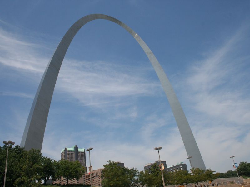 The Gateway arch, a popular tourist attraction in St. Louis, Missouri ...