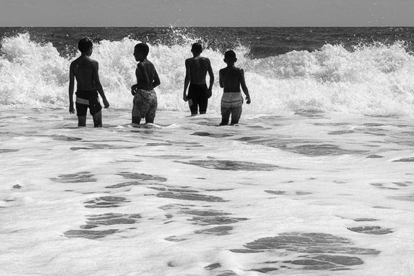 Challenging the Waves thumbnail