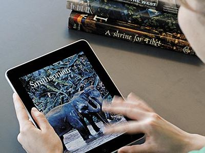 iPad with Smithsonian magazine first cover