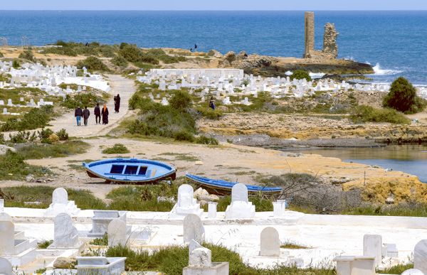 Cemetery on the seashore. Mahdia, Tunisia thumbnail