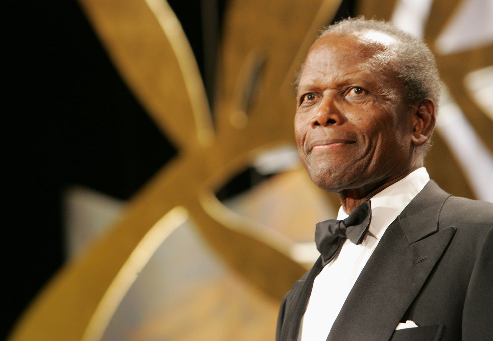 How Sidney Poitier Rewrote the Script for Black Actors in Hollywood | Smart News