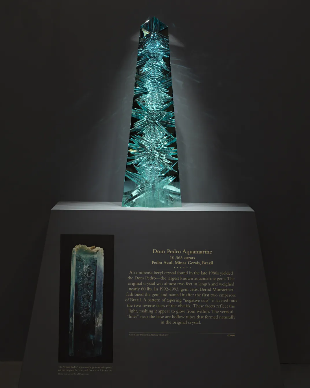 Museum exhibit display of a obelisk-shaped aquamarine.