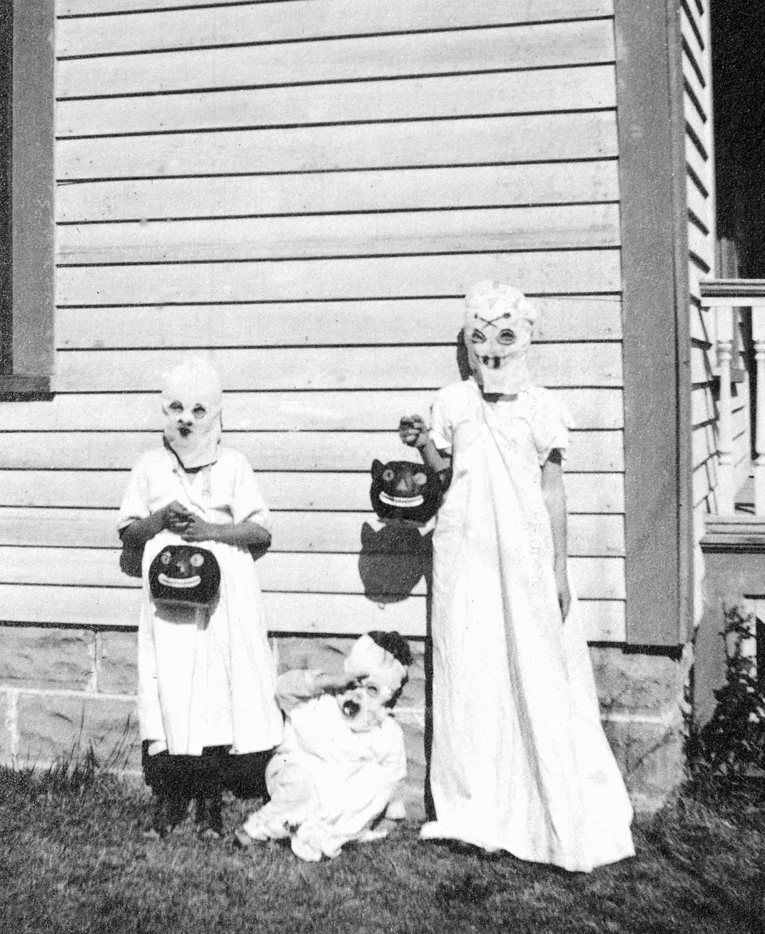 Kids in Costume 1925