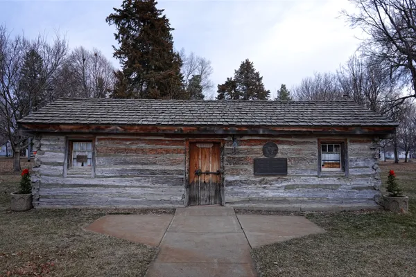 Original Pony Express Station - Sony DSC-RX10M4, 9mm, ISO 100, 1/60, F2.4 thumbnail