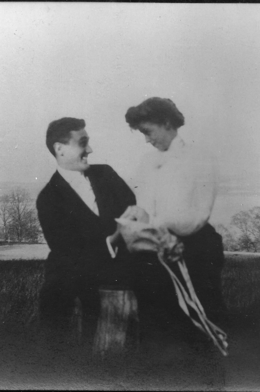 Informal snapshot of Franklin and Eleanor in 1905