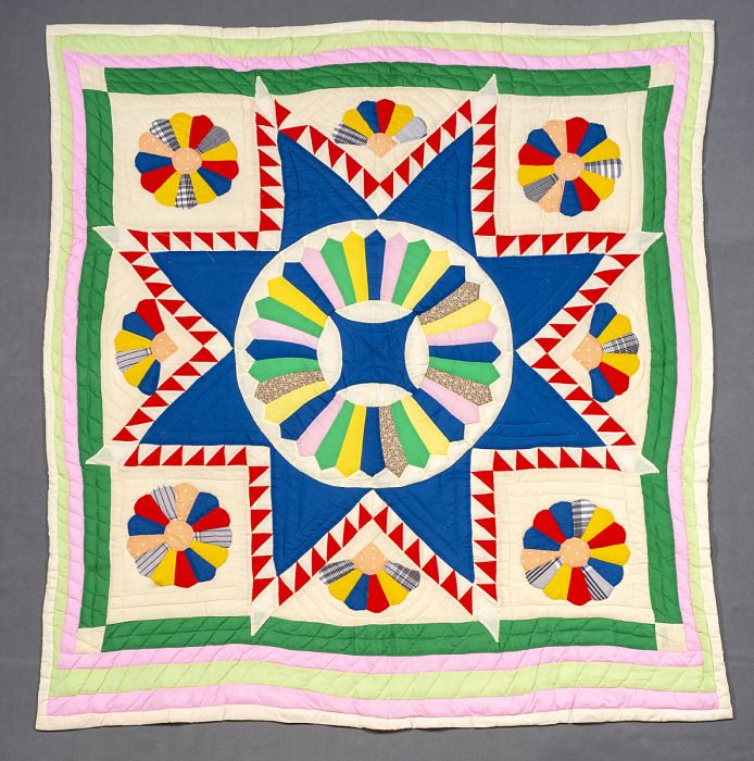Dresden Star Medallion Quilt” by Emma Russell. Object no. 2007.5001.0002 Anacostia Community Museum, Smithsonian Institution.


