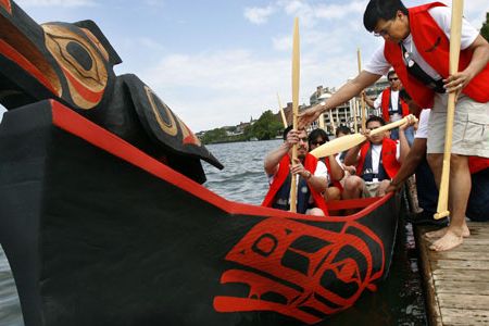 A canoe Doug Chilton and other Tlingit artisans crafted using techniques mastered by their Alaskan ancestors
