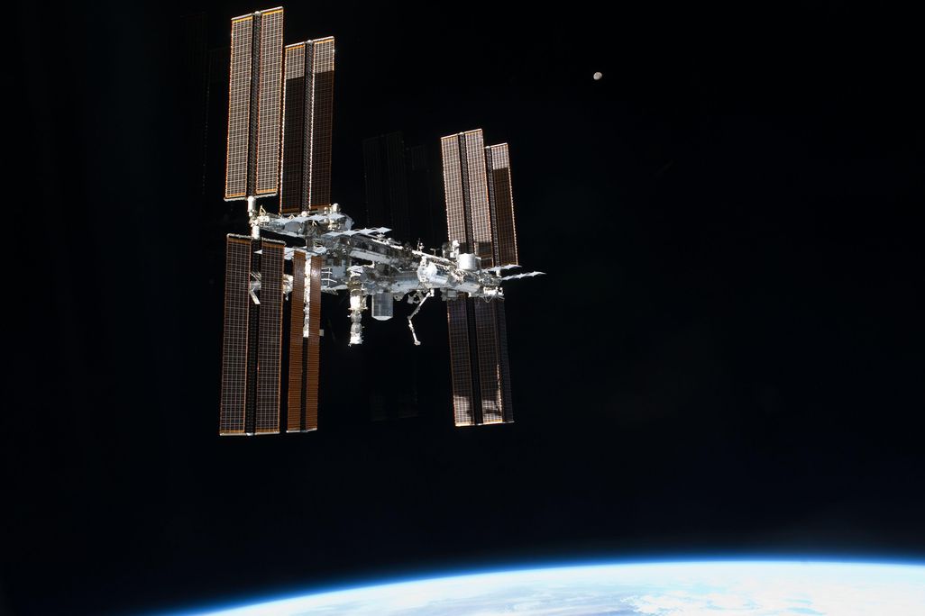 STS-135 station.jpg