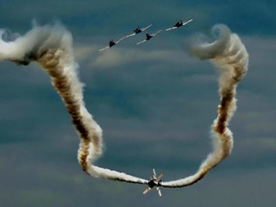 During a 2011 performance over Quonset Point, Rhode Island, the Skytypers soloists cross within 50 feet of each other.