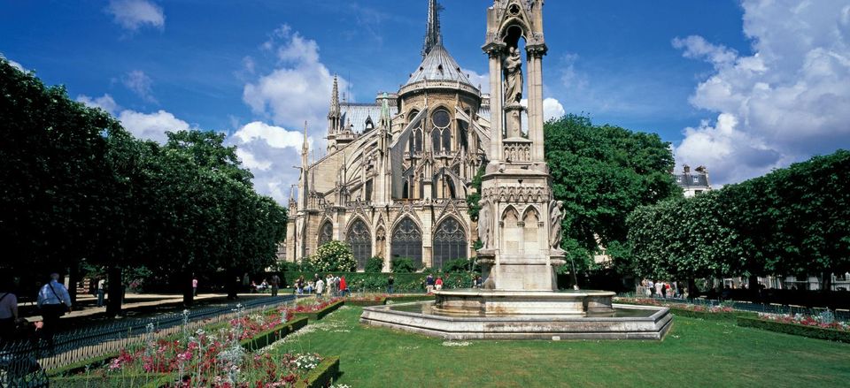  Notre Dame Cathedral and public garden in Paris 