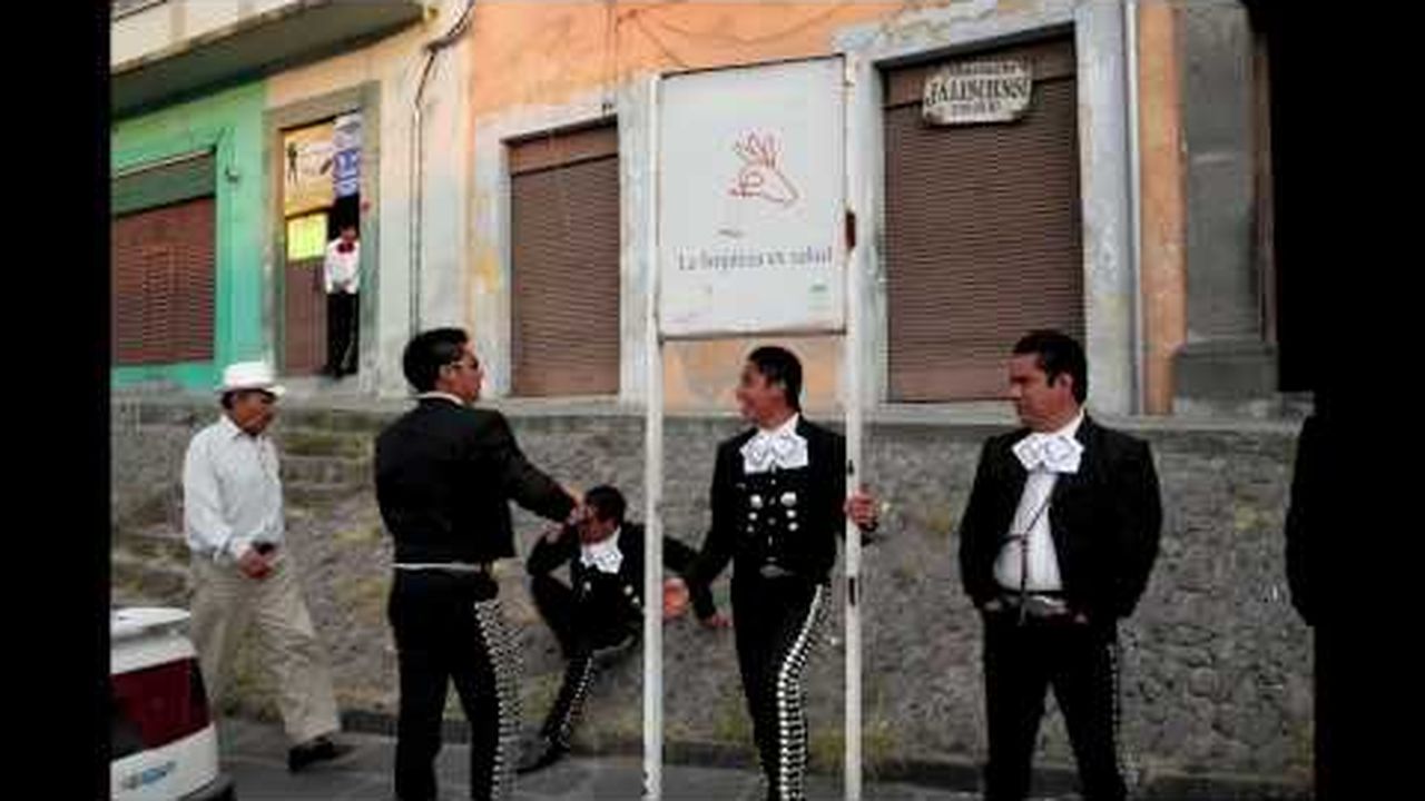 Preview thumbnail for Mariachi Music of Puebla, Mexico
