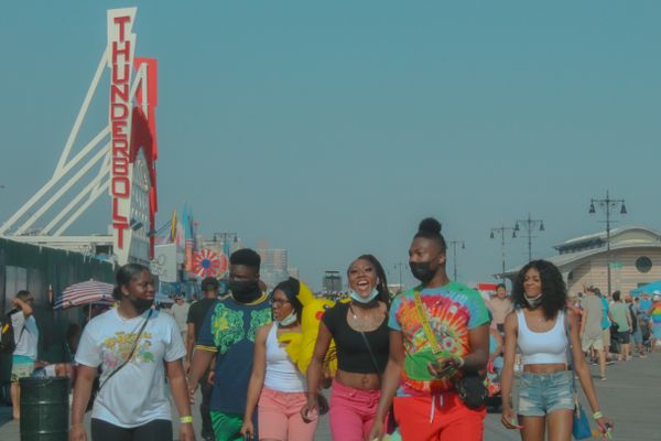 Summertime in Coney Island thumbnail