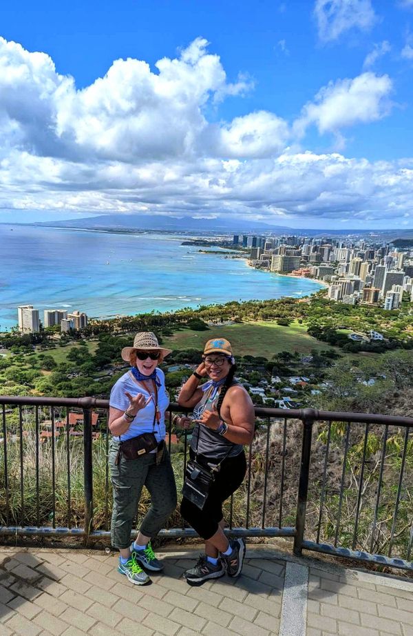 Overlooking Waikiki Beach to West Hawai'i atop Diamond Head thumbnail
